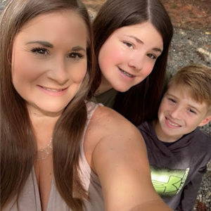 Meet your Posher, Candace